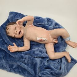 Neugeborenes Baby Aiden - Birthing baby